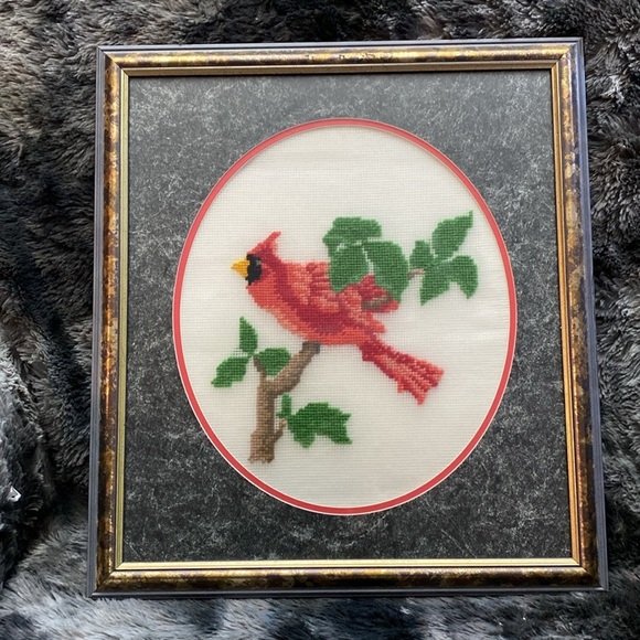 2 Vintage bird needlepoint framed art - Picture 7 of 16